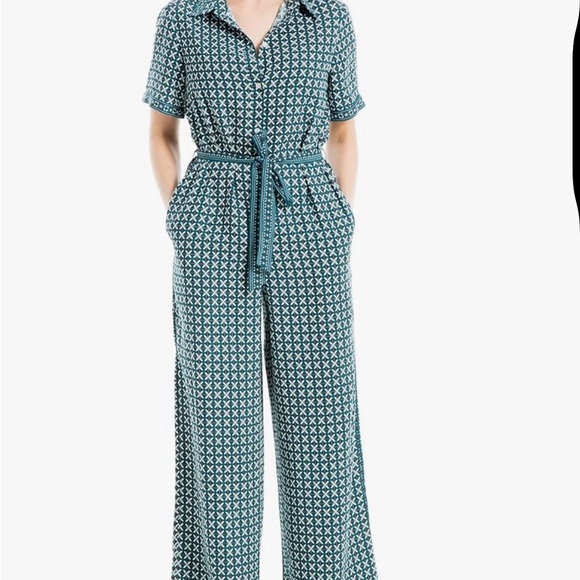 Max Studio Women's Button Top Collared Wide Leg Jumpsuit w/Front Waist Tie Small - Picture 2 of 7
